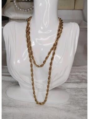 Vintage Vendome Gold Tone 36” Long Rope Chain Necklace Signed Minty